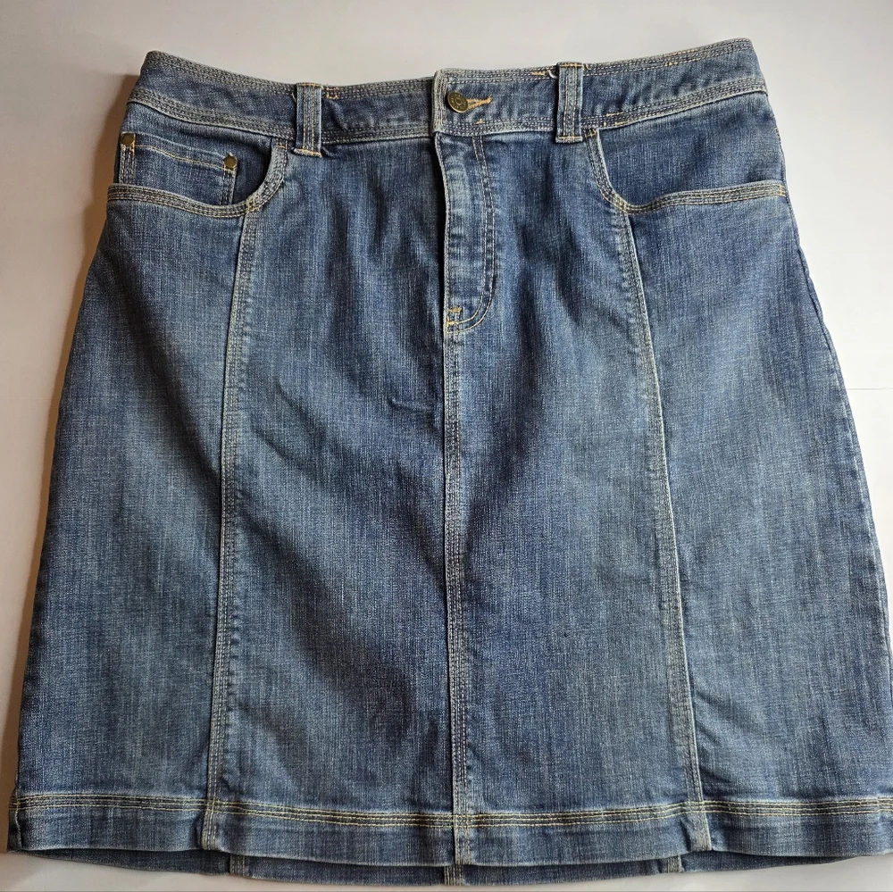 Relativity Size 14 Denim Skirt Cotton/Spandex Pockets Blue Knee Length 2303-Bj